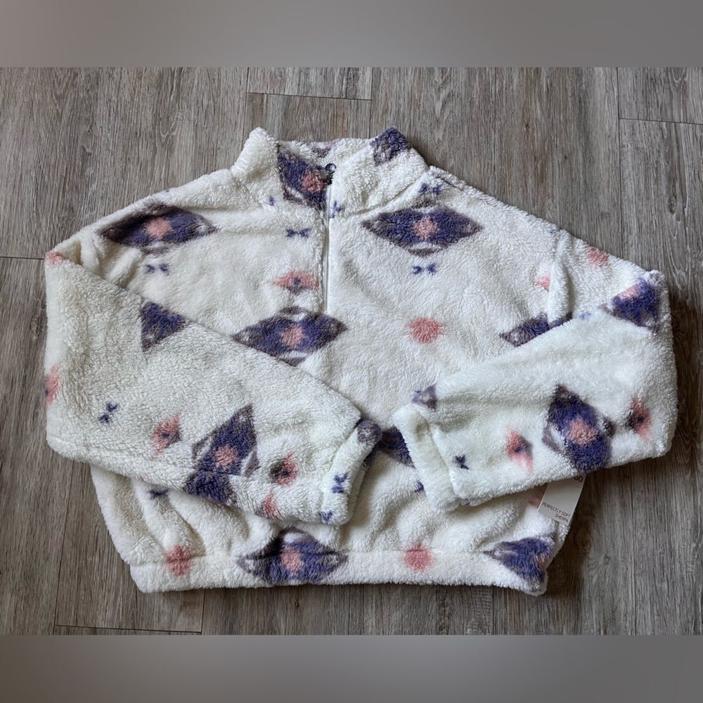 Women's Sweater Women's Cropped Super Soft Sherpa Quarter-Zip‎ Allover Print $59